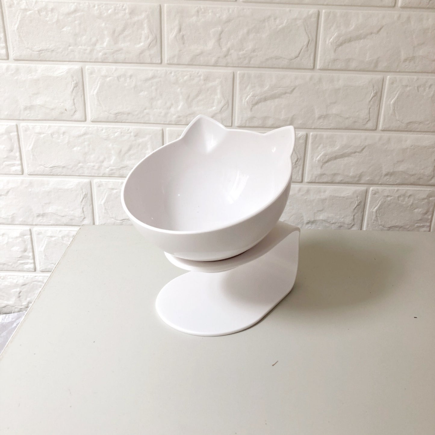 Elevated Cat Ear Pet Bowl – Transparent Tilted Single Food Dish for Cats and Small Pets