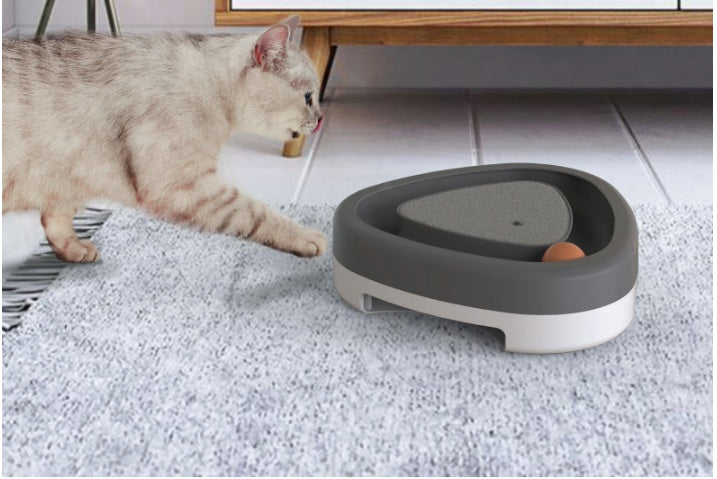 Smart Electric Cat Toy – Triangle Turntable with Scratcher, Interactive Self-Play Funny Toy for Indoor Cats