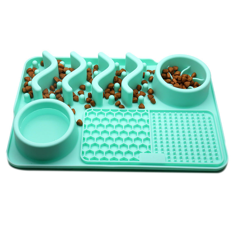 Silicone Dog Lick Mat – Multifunctional Pet Licking Pad for Calming, Bath Time & Slow Feeding