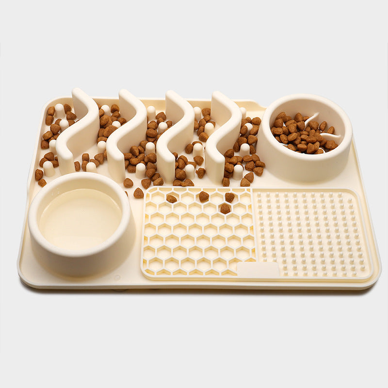Silicone Dog Lick Mat – Multifunctional Pet Licking Pad for Calming, Bath Time & Slow Feeding