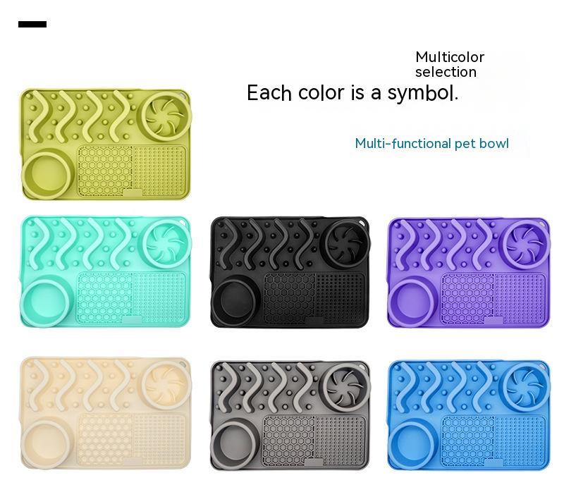 Silicone Dog Lick Mat – Multifunctional Pet Licking Pad for Calming, Bath Time & Slow Feeding